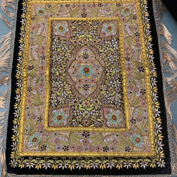 Jewel carpet handmade with velvet vase - Picture 8 of 15